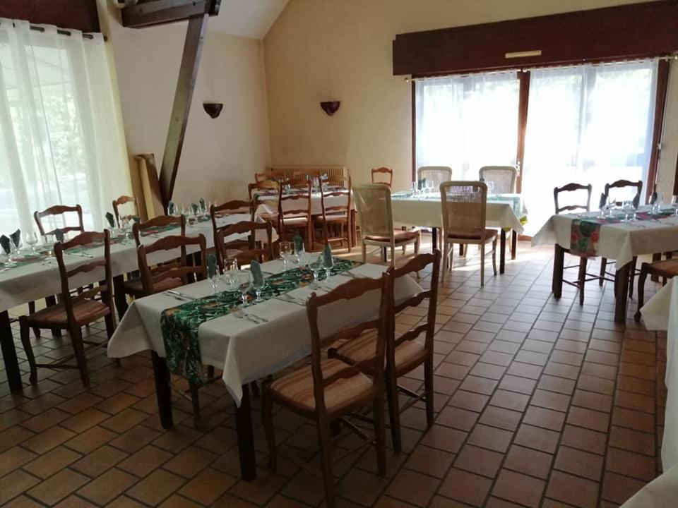 La Chaumiere Du Lac Rillé Buitenkant foto